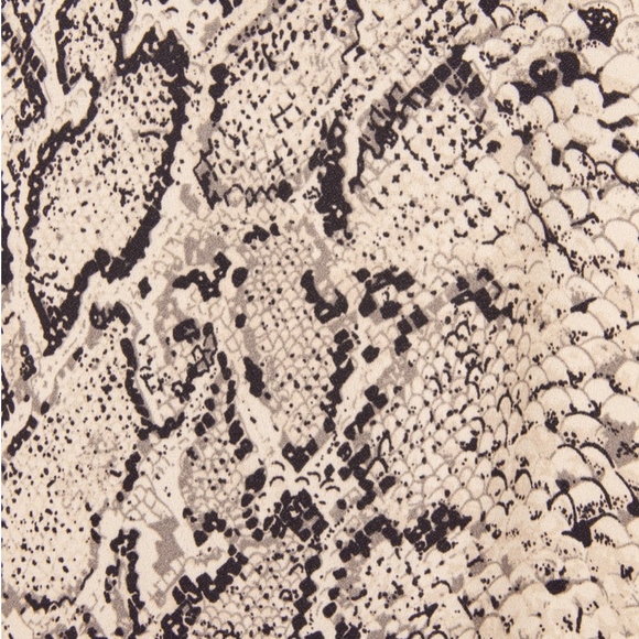 Reformation Vollare Dress in Rattlesnake - Picture 2 of 7